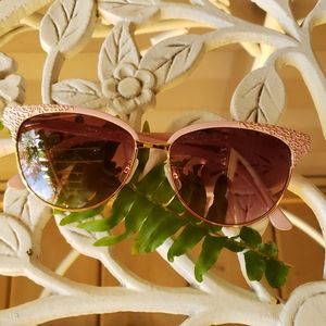 Nanette Lepore Sunglasses pink
